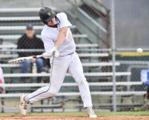 University snaps back late to win Game 2, split doubleheader with Washington